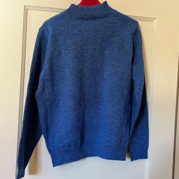 Sweater - Picture 4 of 6